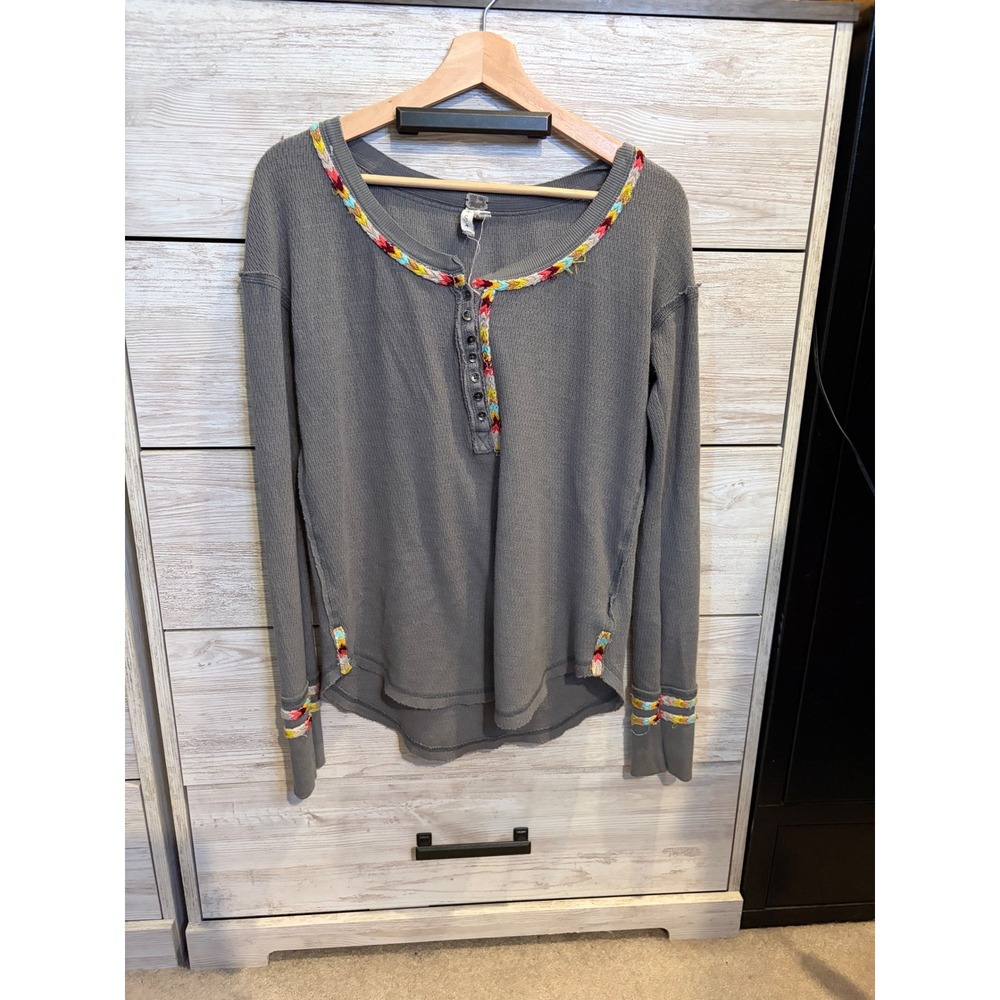 Free People We The Free Grey Waffle Knit Henley Embroidered Trim Thermal Small - Picture 2 of 6